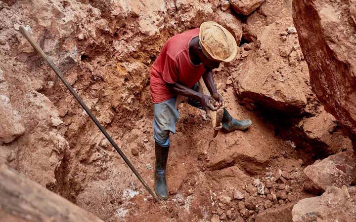 কঙ্গোতে তামা ও কোবাল্ট খনিতে সেতু ধস, নিহত অন্তত ৩২