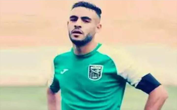 মাঠেই প্রাণ গেল ফুটবলারের