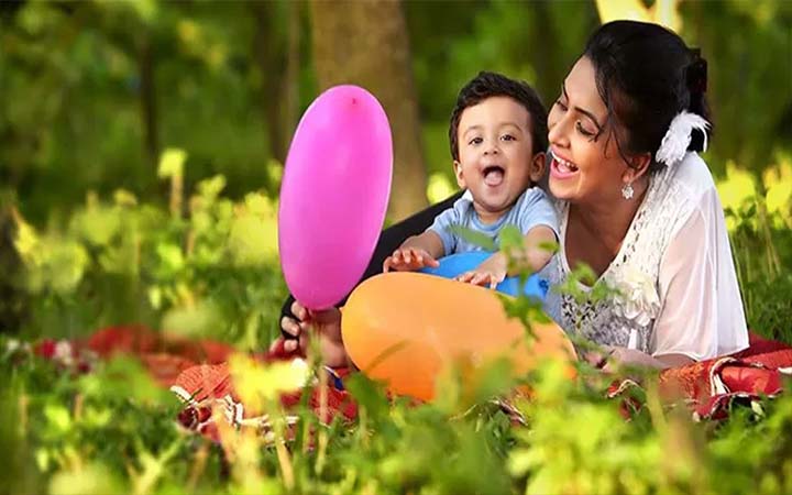 আজ বিশ্ব মা দিবস