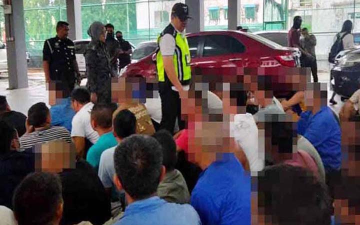 মালয়েশিয়ায় বাংলাদেশিসহ ১১৪ অভিবাসী আটক