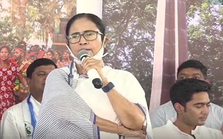 গোয়ায় বিজেপিকে রুখতে এসেছি: মমতা