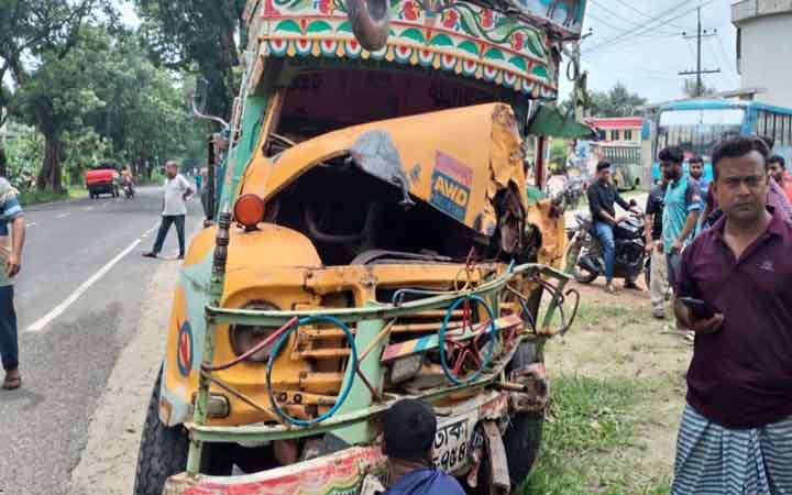 স্কুল থেকে ছেলেকে নিয়ে আর বাড়ি ফেরা হলো না কামনার