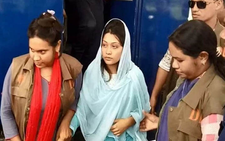 হাইকোর্টের কার্যতালিকায় মিন্নির জামিন আবেদন