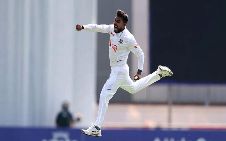 মিরাজের ৩ উইকেট, স্বপ্নের খুব কাছে বাংলাদেশ