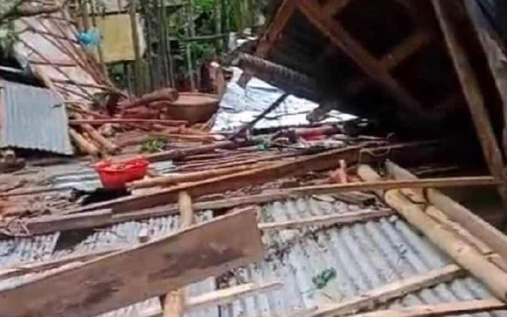 কালবৈশাখীর তাণ্ডব, মনপুরায় লণ্ডভণ্ড বসতঘর-ব্যবসাপ্রতিষ্ঠান