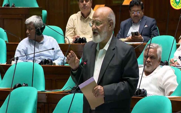 প্রধানমন্ত্রীর নেতৃত্বে এই বাজেট বাস্তবায়ন সম্ভব: খন্দকার মোশাররফ