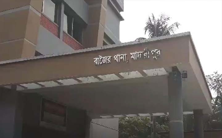 মাদারীপুরে নারীর ঝুলন্ত মরদেহ উদ্ধার