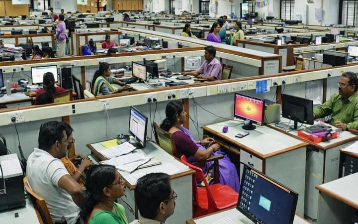 ঈদের ছুটি শেষে ব্যাংক-অফিস-আদালত খুলছে আজ