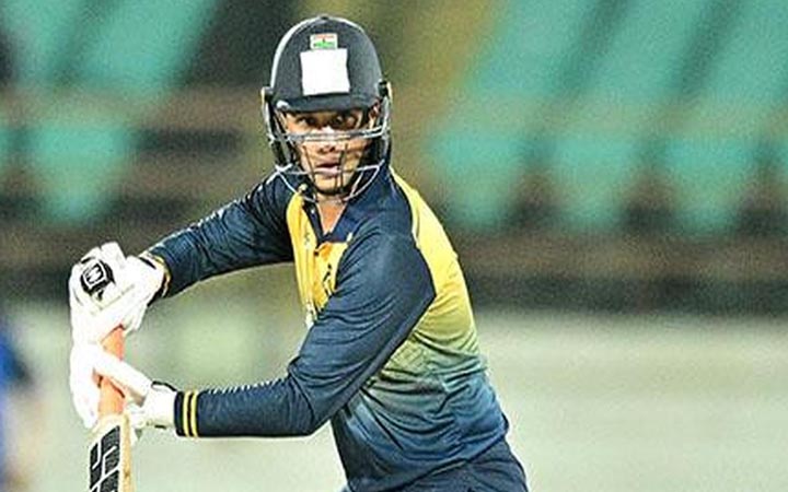 অভিষেক শর্মার ব্যাটে ৯১ বলে ২৩৩ রানের ঝড়