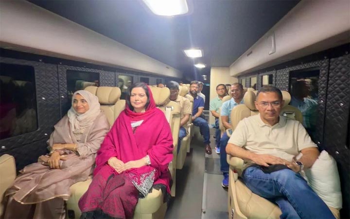 বগুড়ার উদ্দেশে রওয়ানা হয়েছেন প্রধানমন্ত্রী