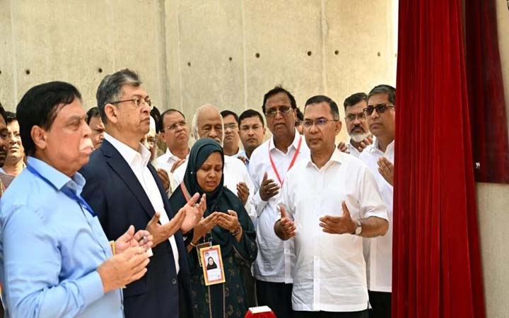 জুলাই স্মৃতিস্তম্ভ উদ্বোধন করলেন প্রধানমন্ত্রী