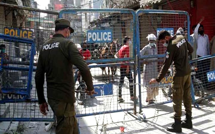 ইমরানের দলের বিক্ষোভ, পাঞ্জাবে ১৪৪ ধারা জারি