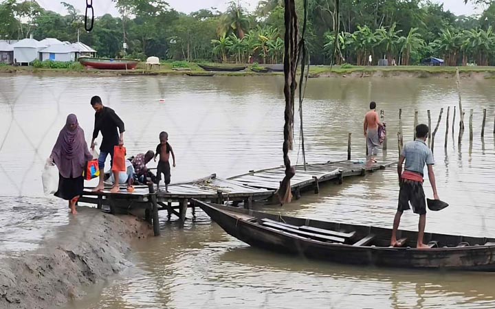 স্বাধীনতার পর আজও ভরিপাশা গ্রামে নির্মাণ হয়নি পাকা সড়ক