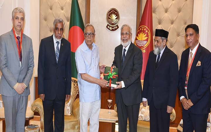 রাষ্ট্রপতির কাছে আইন কমিশনের বার্ষিক রিপোর্ট পেশ