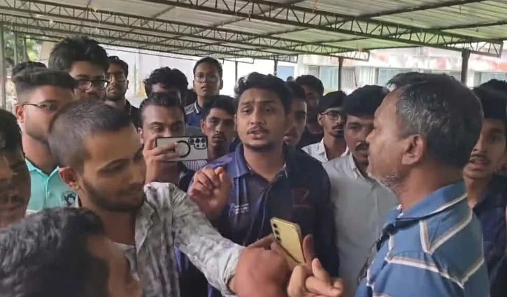 রাজশাহী বিশ্ববিদ্যালয়ে সাংবাদিকদের ওপর হামলা