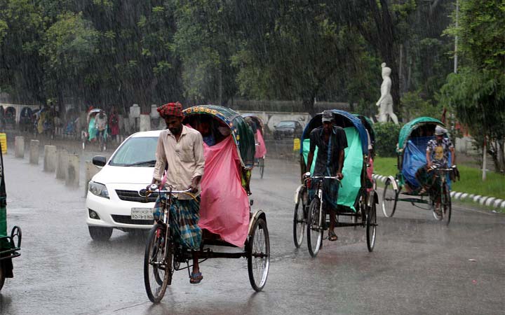 দিনভর থেমে থেমে বৃষ্টি হওয়ার সম্ভাবনা