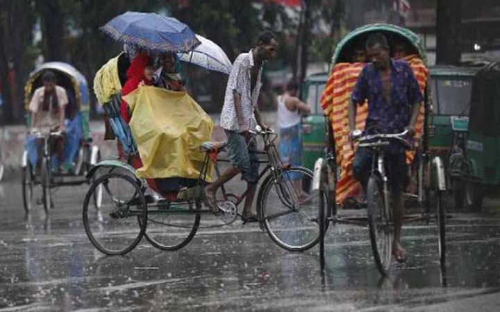 ১৯ অঞ্চলে ঝড়বৃষ্টির আভাস, নদীবন্দরে সতর্কতা