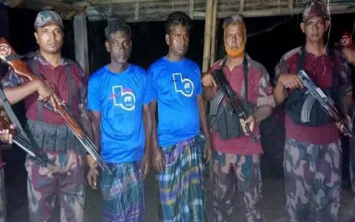 রাজশাহী সীমান্তে দুই ভারতীয় নাগরিক আটক