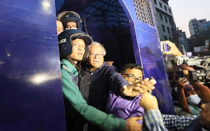 বিএনপি কার্যালয় থেকে রিজভী আটক