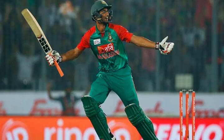 বিশ্বকাপে রিয়াদকে চান পাইলট