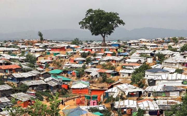 রোহিঙ্গা ক্যাম্পে সন্ত্রাসীদের গুলিতে যুবক নিহত