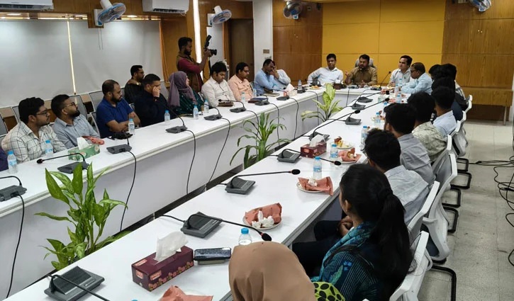 রাসিকে ইন্টার্নশিপের সুযোগ পেলেন রুয়েটের ১৮ শিক্ষার্থী