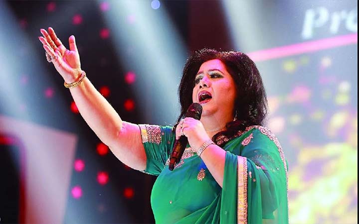উনসত্তরে পা রাখলো রুনা লায়লা