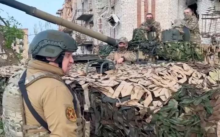 বাখমুত থেকে ওয়াগনার সেনা প্রত্যাহার শুরু