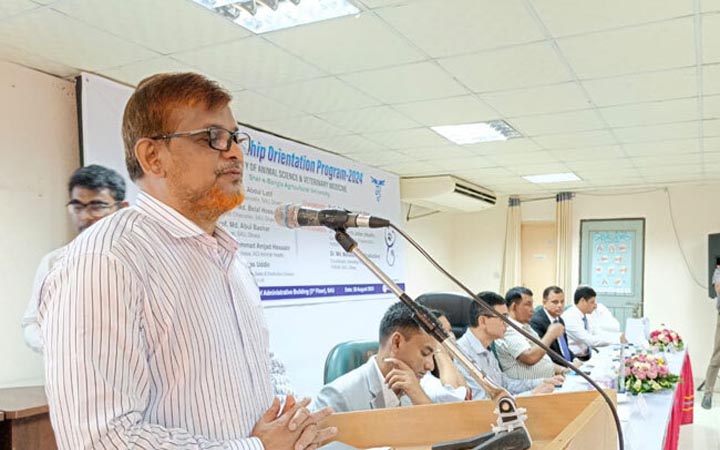 সব বিশ্ববিদ্যালয়ে ডিভিএম-এএইচ কম্বাইন্ড ডিগ্রি হবে: শেকৃবি উপাচার্য