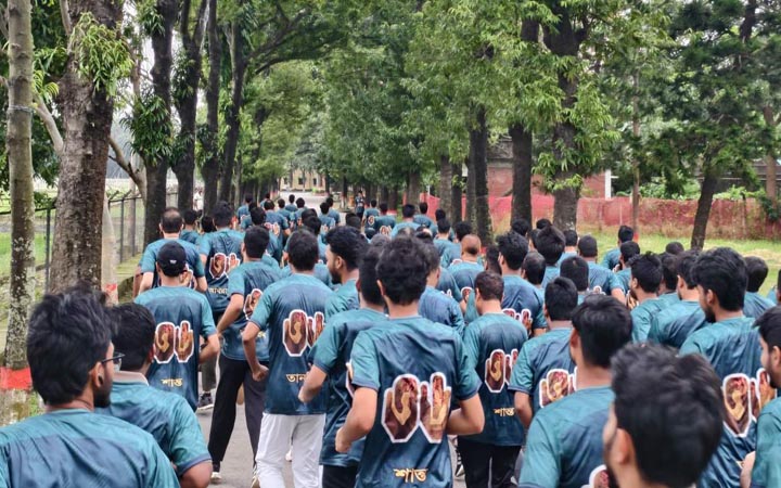 শেকৃবিতে ‘রান ফর জাস্টিস’, জুলাই হত্যাকাণ্ডের বিচারের দাবি