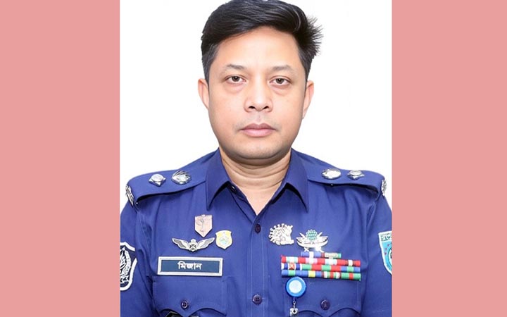 পঞ্চগড়ের এসপিকে দায়িত্ব ছাড়ার নির্দেশ