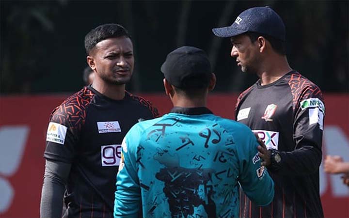শিরোপা নিয়ে কোনো চাপ নেই: সাকিব