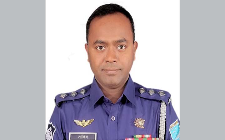 ধর্ষণ ও হত্যাচেষ্টার মামলায় এএসপির গ্রেফতার চাইছেন ঢাকায় কর্মরত এক নারী