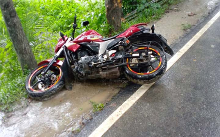 সাতক্ষীয়ায় মোটরসাইকেল দুর্ঘটনায় নিহত ২