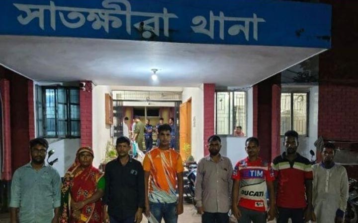 ভারতে আটক ৫ বাংলাদেশিকে বিজিবির কাছে হস্তান্তর