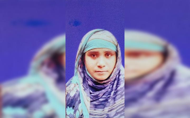সাতক্ষীরায় অন্তঃসত্ত্বা গৃহবধূর গলাকাটা মরদেহ উদ্ধার