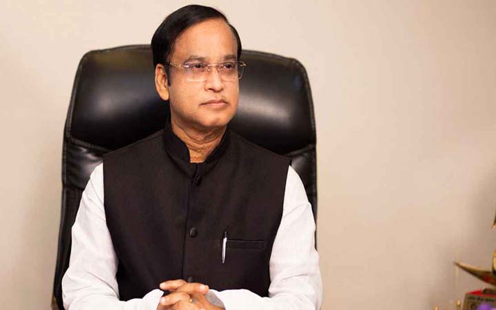 হাজী সেলিম অসুস্থ , ঢামেকে ভর্তি