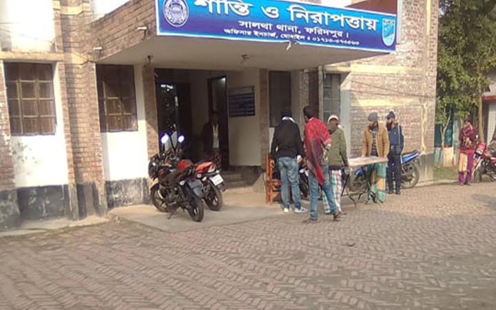 সালথায় আ.লীগ-বিএনপির দু’পক্ষের সংঘর্ষে আহত ১২