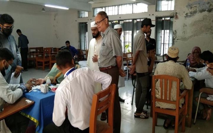 টিচার্স ট্রেনিং কলেজে শিবিরের মেডিকেল ক্যাম্প ও রক্তদান কর্মসূচি