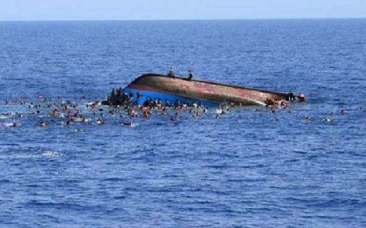 ভোলায় মেঘনা নদীতে ট্রলারডু‌বি, নিখোঁজ ৮