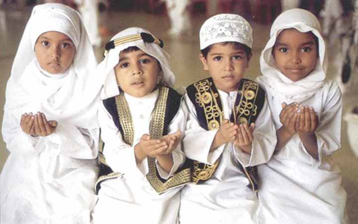 শিশুদের ইসলাম পালন : পিতা-মাতার দায়িত্ব-কর্তব্য