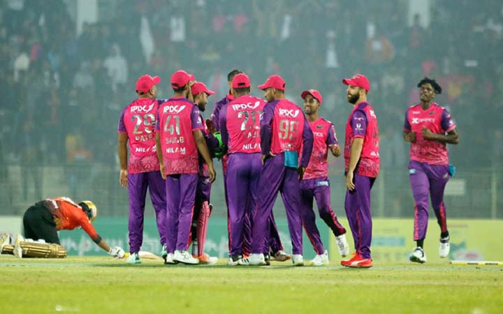 উৎসবে জল ঢেলে সিলেটের হারের হ্যাটট্রিক
