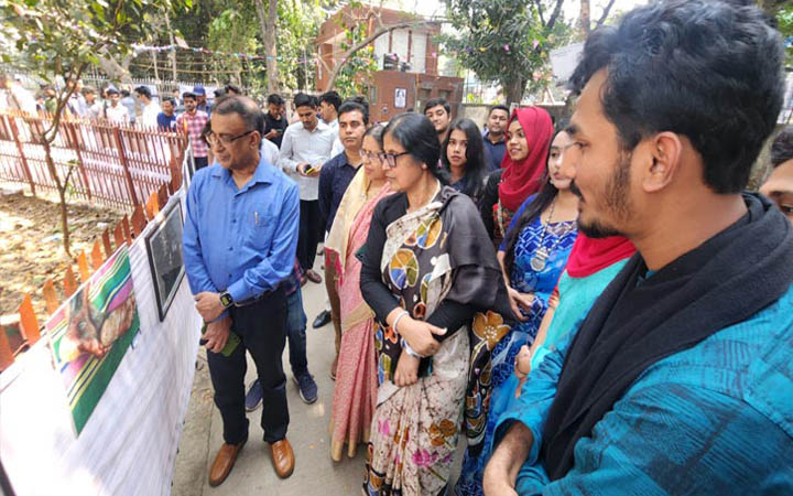 তিতুমীর কলেজে আলোকচিত্র প্রদর্শনী অনুষ্ঠিত