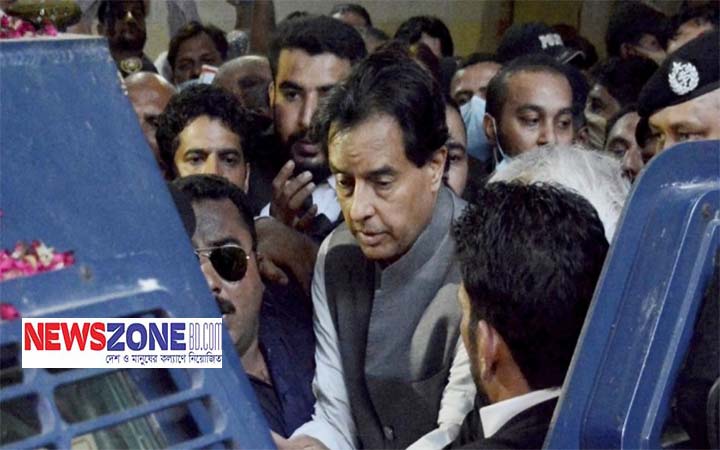 চরম সংকটে পাকিস্তান: আইজিকে অপহরণ করলো সেনারা