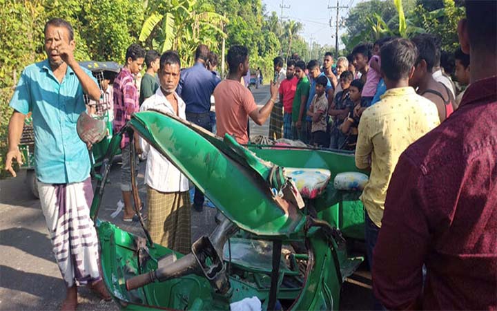ফেনীতে বাস চাপায় ২ জন নিহত