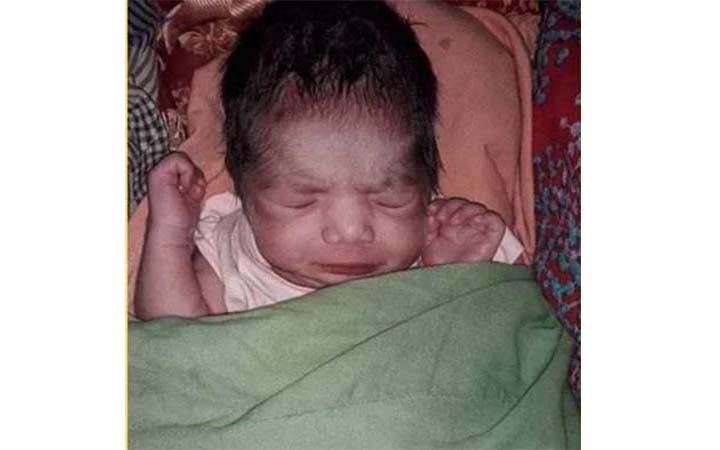 সন্তান জন্মের পর মা-বাবা উধাও