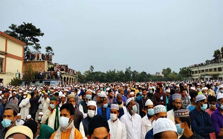 অধ্যক্ষ সারোয়ার সাঈদী’র জানাজায় লাখো মানুষ