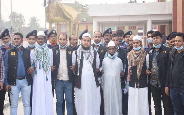 কুষ্টিয়ায় বঙ্গবন্ধুর ভাস্কর্য ভাঙচুর, দুই ছাত্রের স্বীকারোক্তিমূলক জবানন্দি