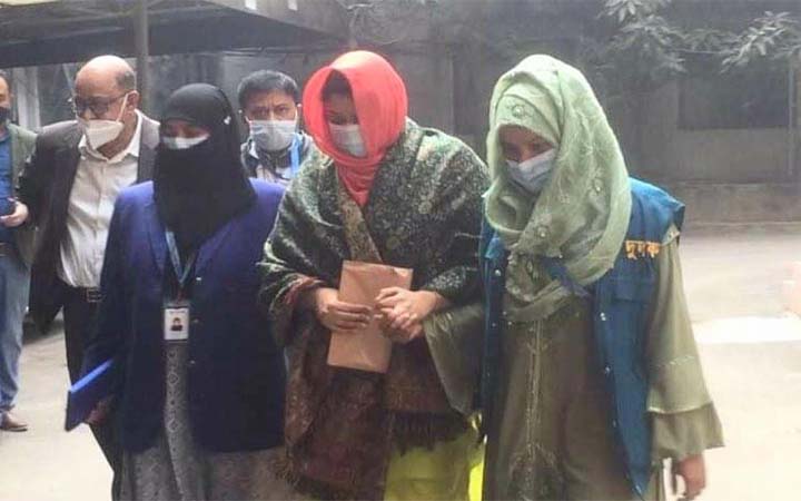 পিকে হালদারের মেয়েসহ সহযোগীর ৩ দিনের রিমান্ডে