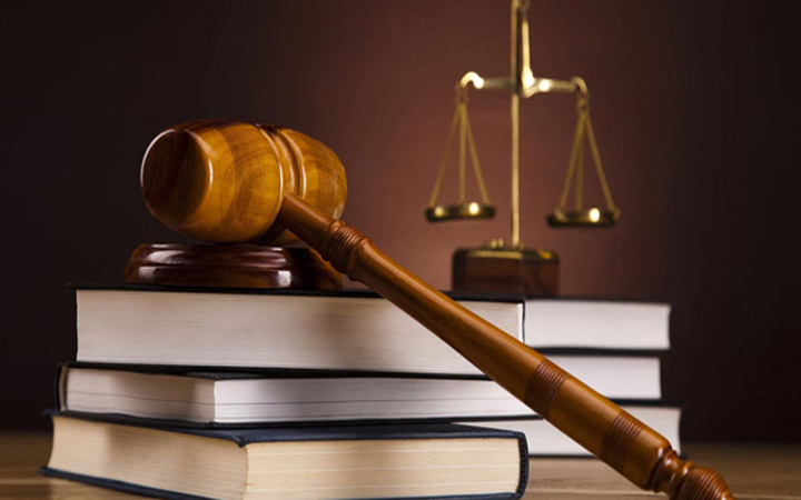 বিচারপতি তিন শ্রেণীর, একশ্রেণী জান্নাতী বাকী দু’শ্রেণী জাহান্নামী